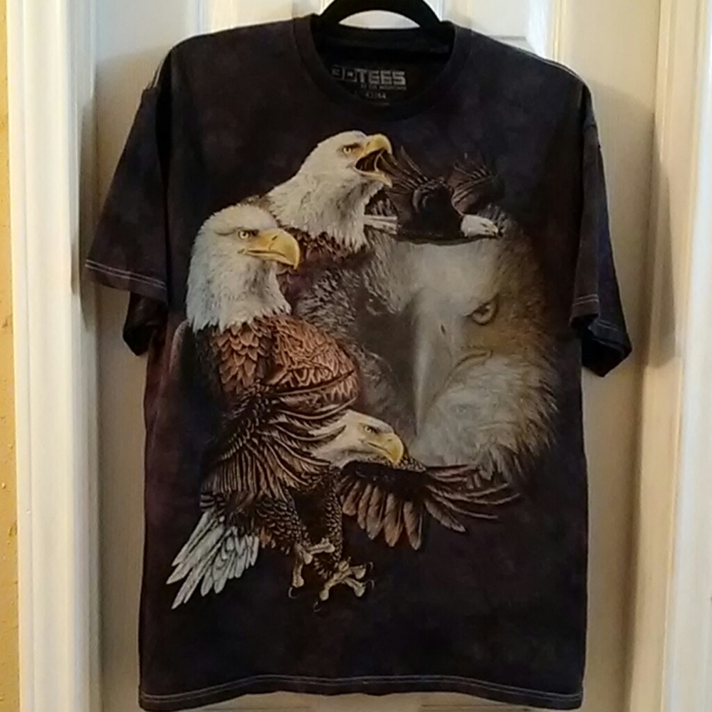 The mountain  men's  shirt  size L